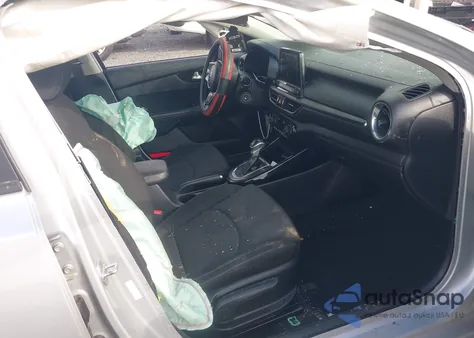 2019 Kia Forte S z USA, uszkodzony, nr VIN 3KPF34AD5KE017297